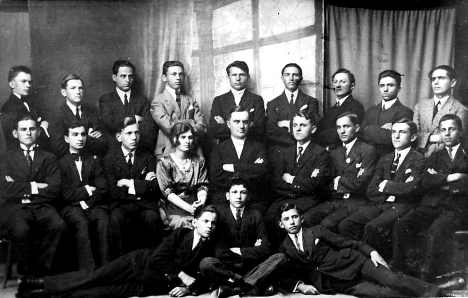 Turda, Colegiul National Mihai Viteazul, tablou absolvire promotia 1922