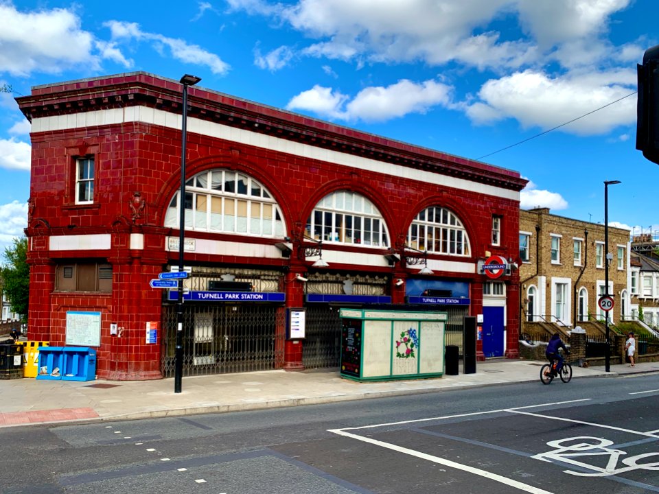 Tufnell Park station building 2 2020