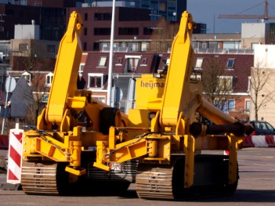 Tracked cabel layer, Leiden 2011