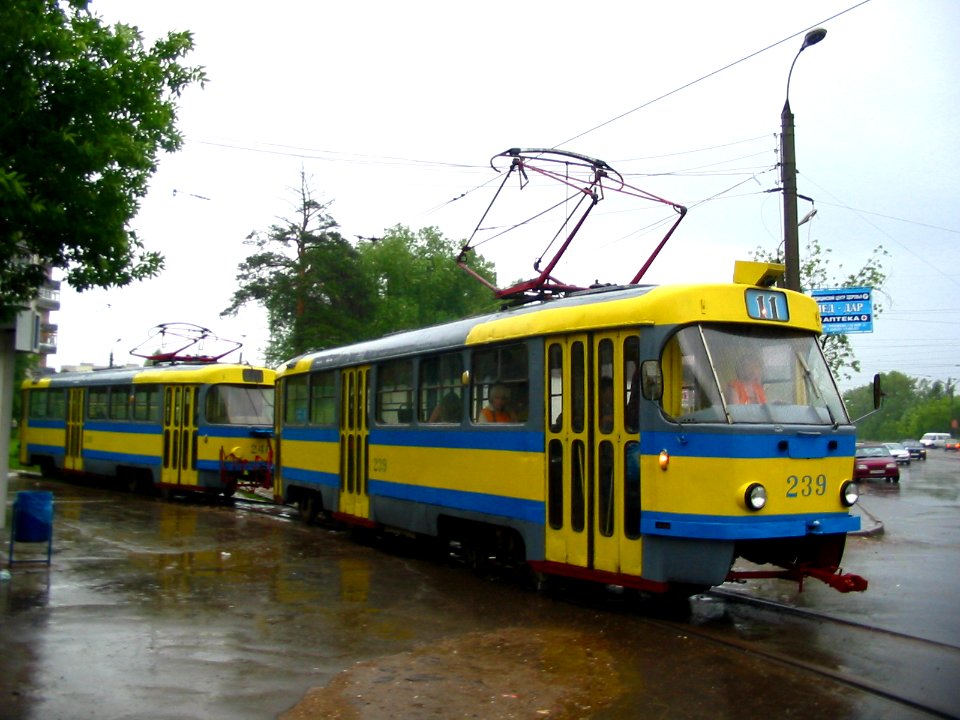 Tver tram 239 20050626 023