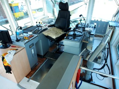 Tug 10, Voith Schneider Propeller, Gemeentelijk Havenbedrijf Antwerpen, Kattendijkdok, pic 2