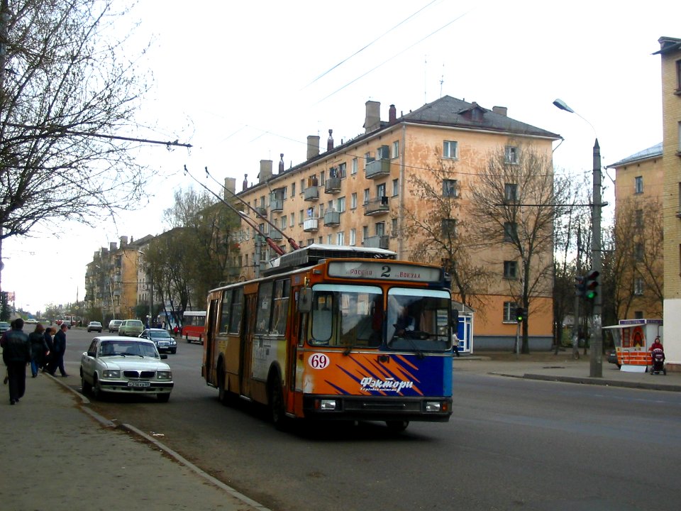 Tver trolleybus 69 20050501 498