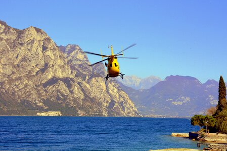 Emergency lake take off