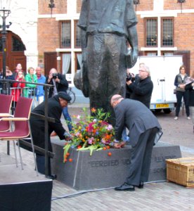 Tutu meets Schweitzer (1)
