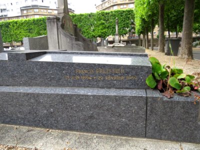 Tombe de Francis Pélissier - 02