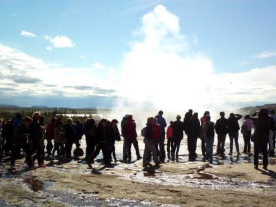 Tourists around Strokkur