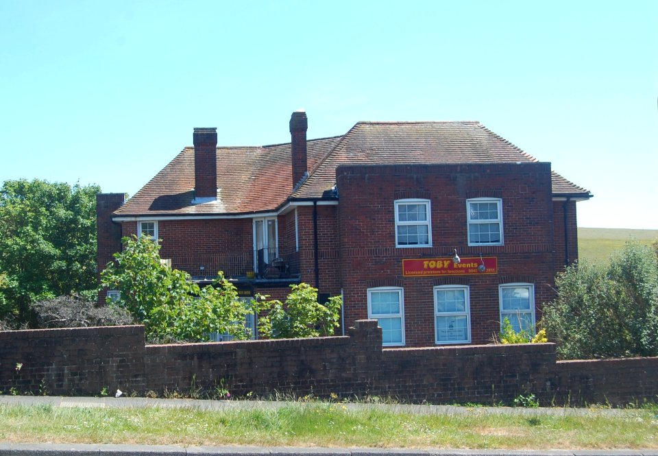 Toby Inn, Cowley Drive, Woodingdean (May 2020) (3)