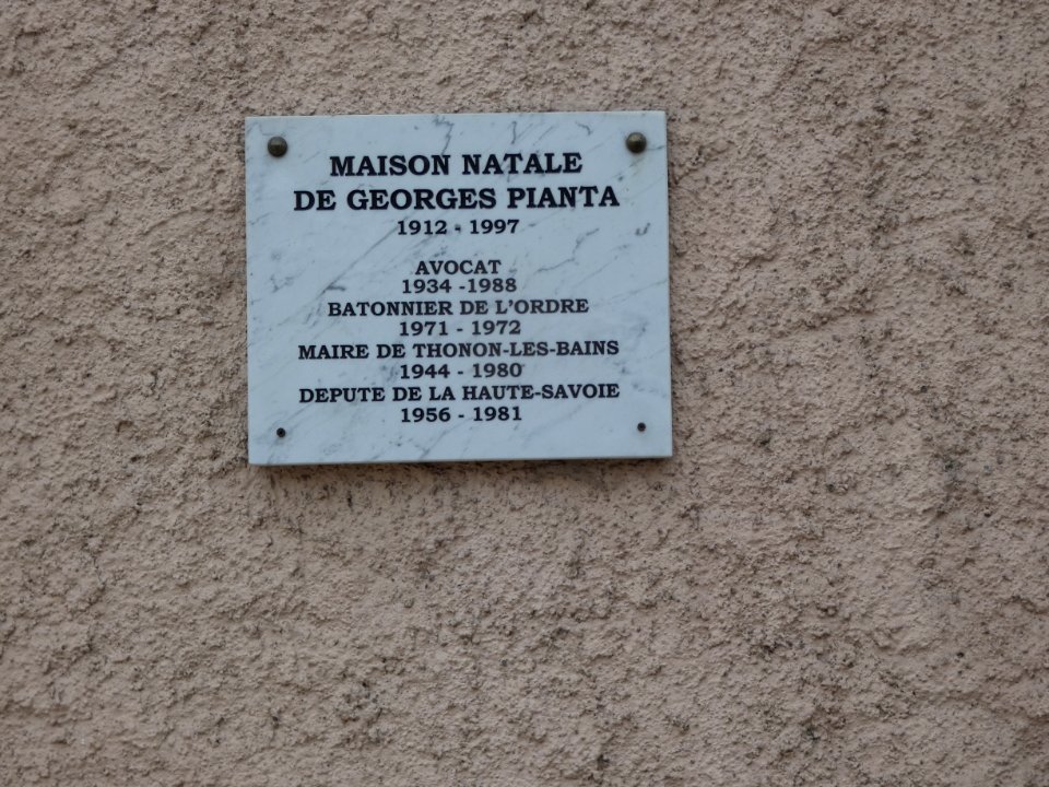 Thonon-les-Bains - Place de l'Hôtel-de-Ville - Maison natale de Georges Pianta - Plaque