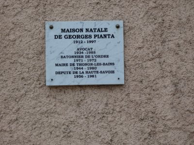 Thonon-les-Bains - Place de l'Hôtel-de-Ville - Maison natale de Georges Pianta - Plaque