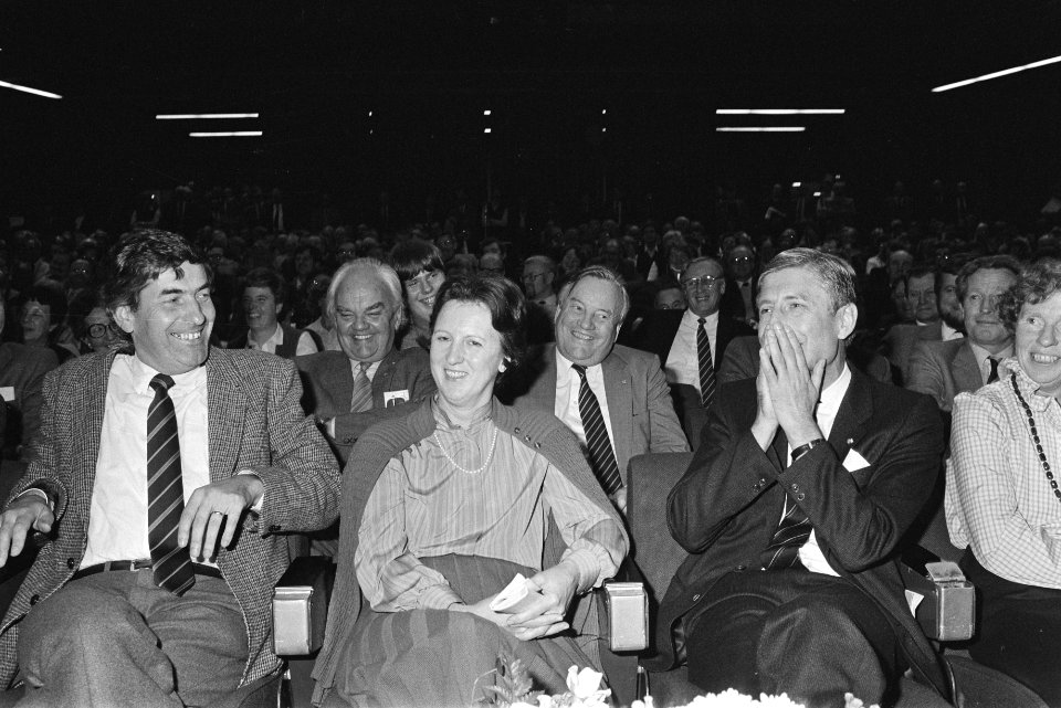 V.l.n.r. Lubbers, mevrouw Eugenie van Agt en Van Agt, Bestanddeelnr 932-3809