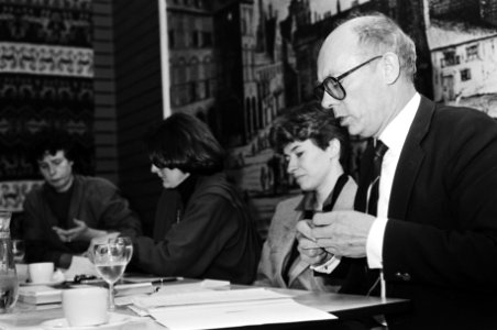V.l.n.r. Martine van de Does (voorlichter), Trees Pels (commissielid) en Ben Pom, Bestanddeelnr 932-4786