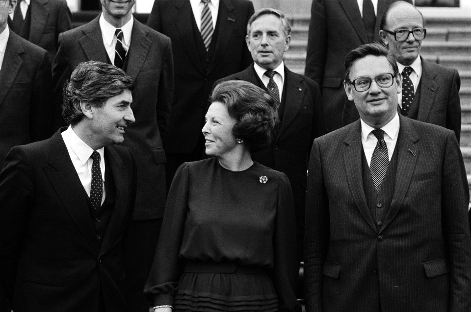 V.l.n.r. Lubbers, koningin Beatrix en Van Aardenne, Bestanddeelnr 932-3896