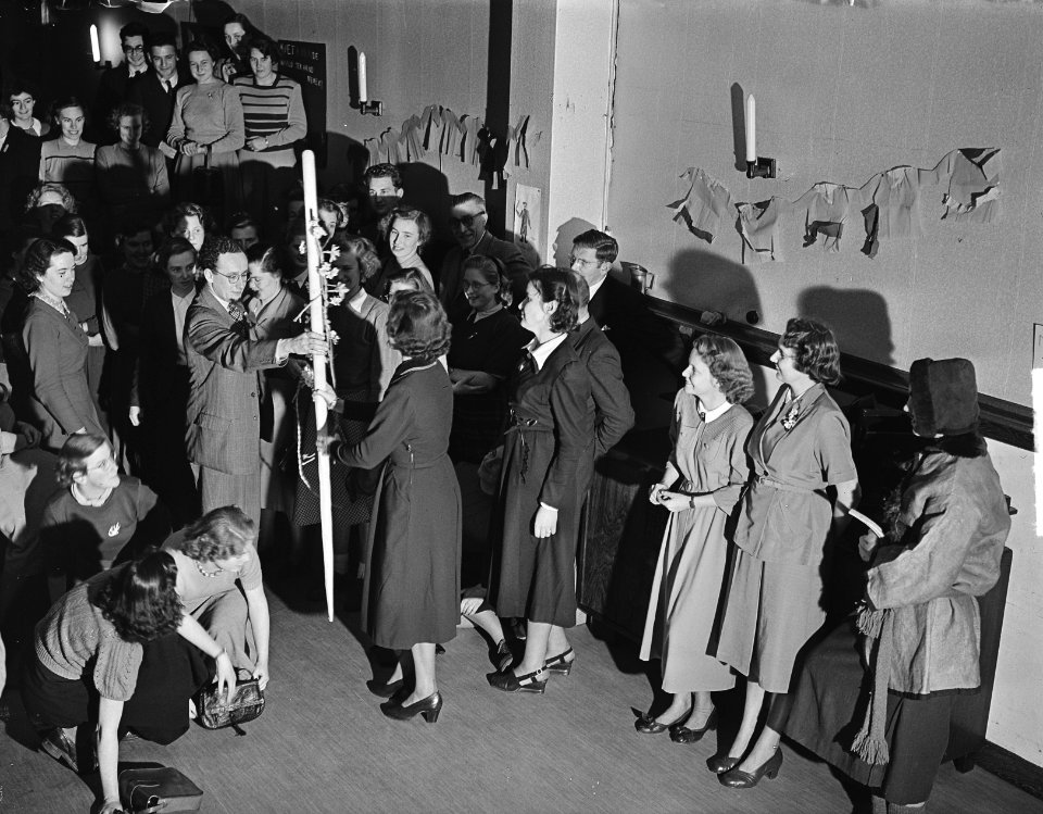 Utrecht Stud Corps Opening atelier bij KVSV, Bestanddeelnr 904-4439