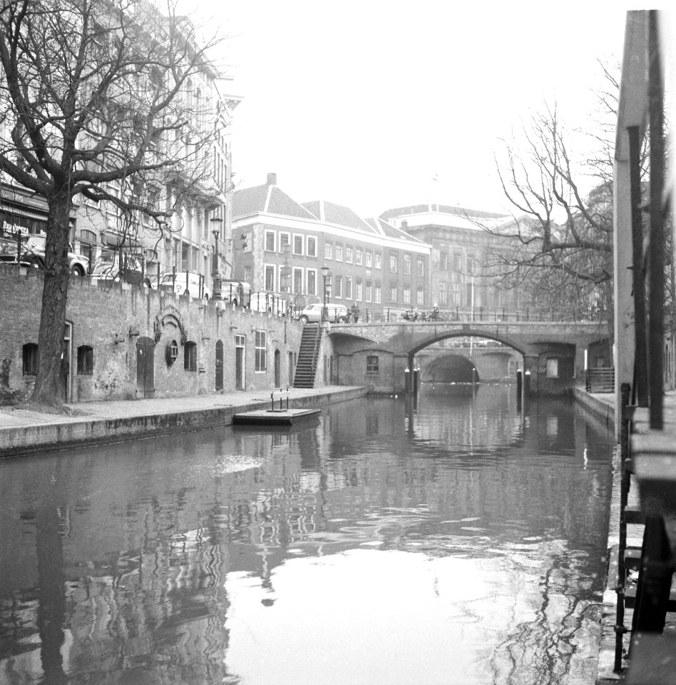 Utrecht stadsgezichten oa Dom, Oude Gracht , binnenstad, Bestanddeelnr 916-1798
