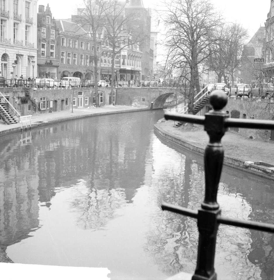 Utrecht stadsgezichten oa Dom, Oude Gracht , binnenstad, Bestanddeelnr 916-1797