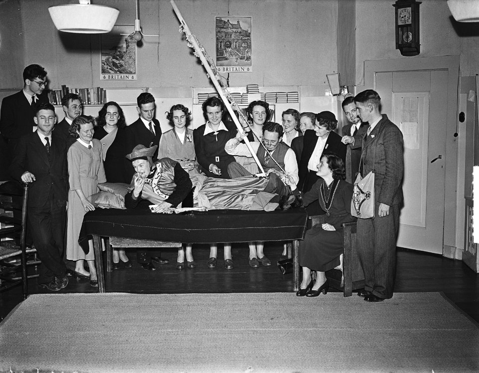Utrecht Stud Corps Opening atelier bij KVSV, Bestanddeelnr 904-4442