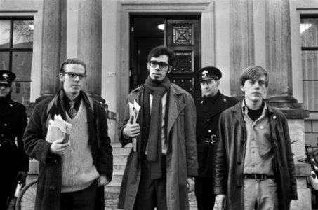Utrechtse studenten voor rechter, drie van de vier. Meijer, de Lange , Altena, Bestanddeelnr 921-1596