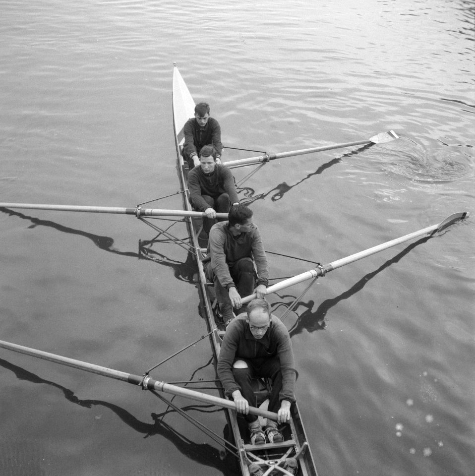 Utrechtse Studenten Roeivereniging Triton traint voor Varsity de oude vier van T, Bestanddeelnr 916-4610