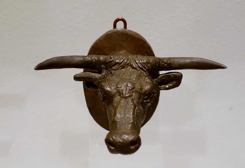 Untitle (Longhorn Head), by Charles M. Russell, undated, bronze - Harry Ransom Center - University of Texas at Austin - DSC08500