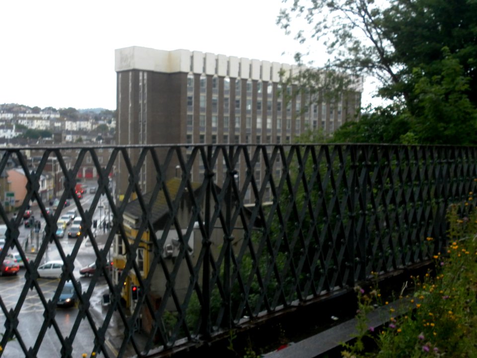 View from The Greenway, New England Quarter, Brighton towards Vantage Point (July 2012)