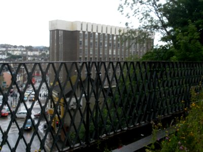 View from The Greenway, New England Quarter, Brighton towards Vantage Point (July 2012)