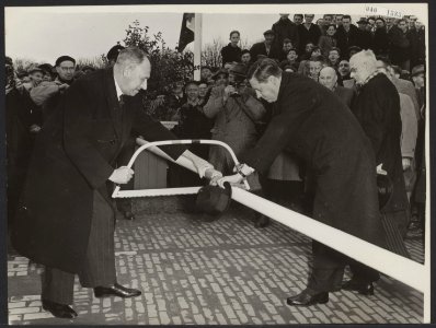 Vrijdagmiddag werd het laatste gedeelte van de nieuwe provinciale weg Schoonhove, Bestanddeelnr 040-1383