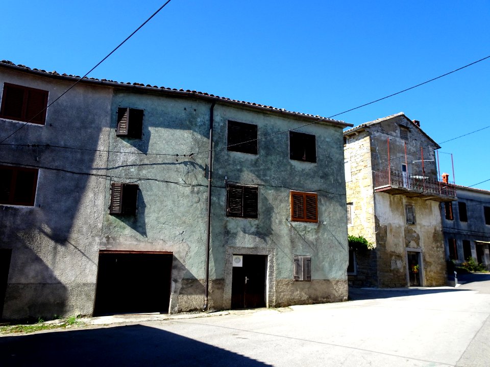 Vrh (Vetta), Istria 01