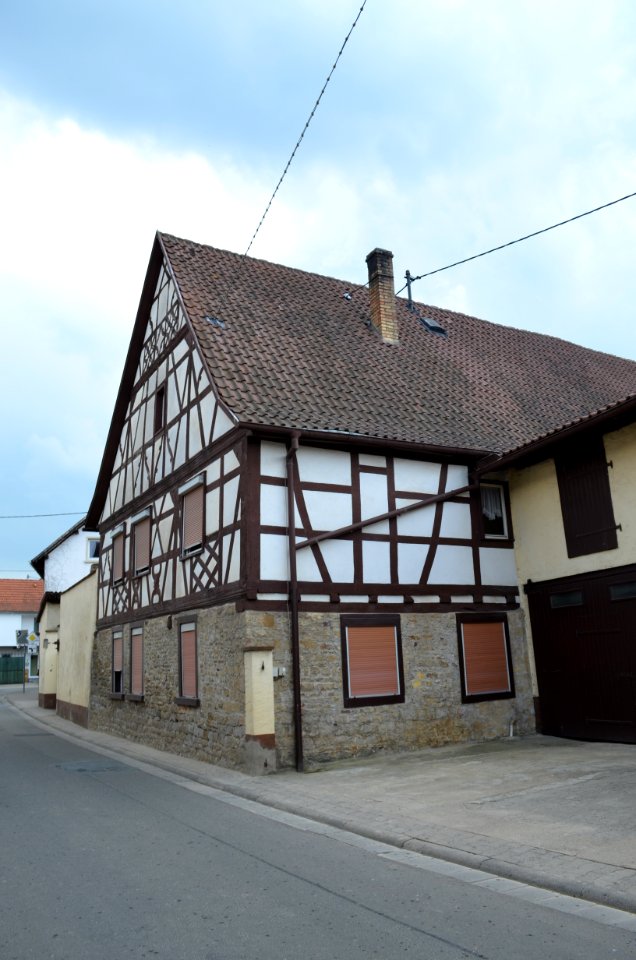 Wallertheim, Wassergasse 13
