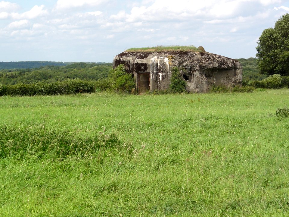 Wallers-en-Fagne (Nord, Fr) casemate nord, à l'ouest du village