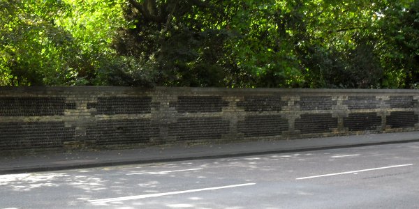 Wall and Gate Piers at Hanover Crescent, Brighton (NHLE Code 1381608) (September 2010)