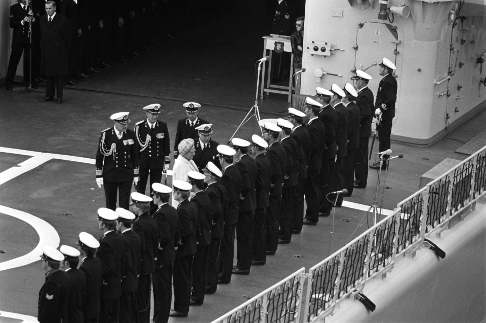 Wapenfregat De Ruyter door koningin Juliana in gebruik gesteld in Vlissingen, ov, Bestanddeelnr 928-6238