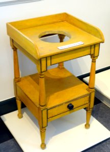 Wash stand, Washington L. Atkins, Waterbury VT, 1848, painted pine with basswood - Bennington Museum - Bennington, VT - DSC08858