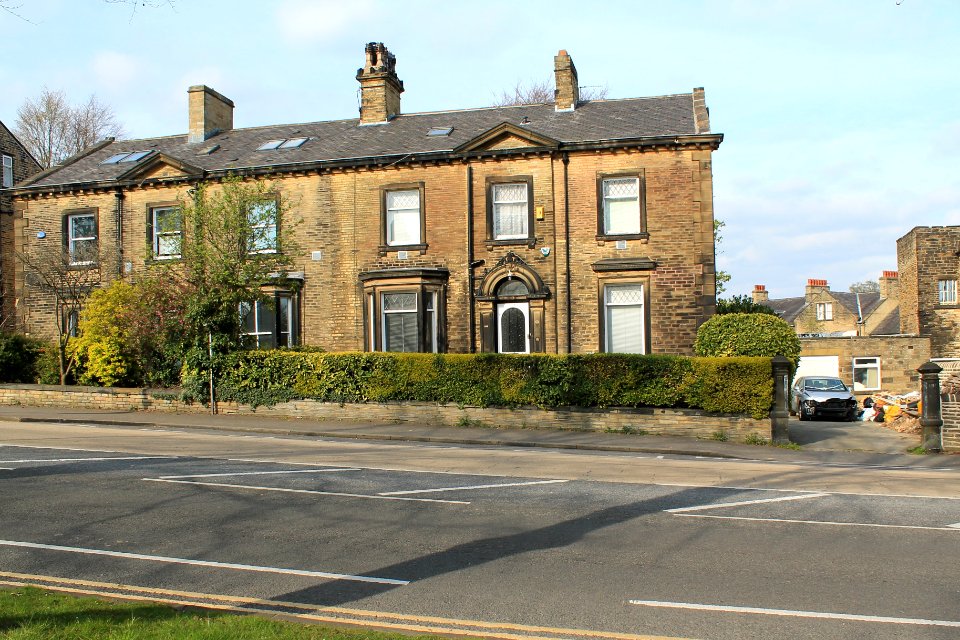 Wall And Gatepiers To Numbers 128 130 And 132