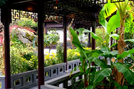 Walkway - Lan Su Chinese Garden - Portland, Oregon - DSC01624