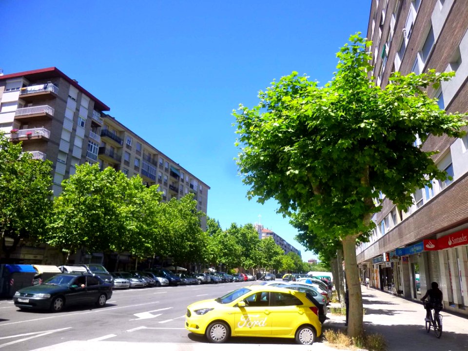Vitoria - Barrio del Pilar, Calle Paraguay 2