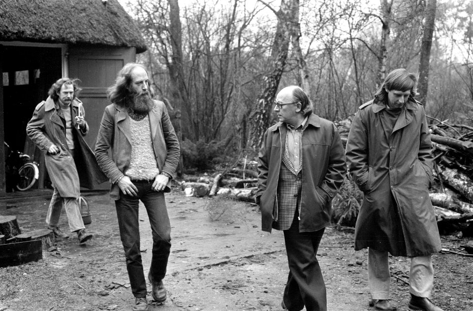 Vlnr Carel Muller, Piet Reckman en Kay Okma (bestuur Nieuw Dennendal), Bestanddeelnr 926-9719