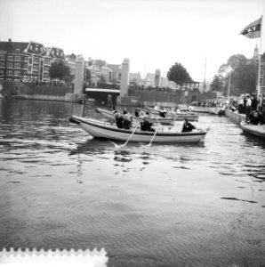 Vlettenwedstrijd in het Oosterdok, Bestanddeelnr 911-3613