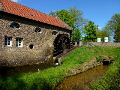 Vlodrop, Gitstappermolen met molengraaf photo