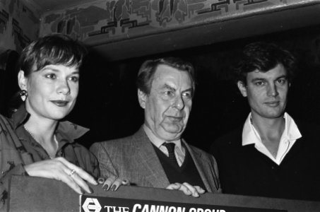 Vlnr. Monique van de Ven, regisseur Fons Rademakers, Derek de Lint, Bestanddeelnr 933-5489