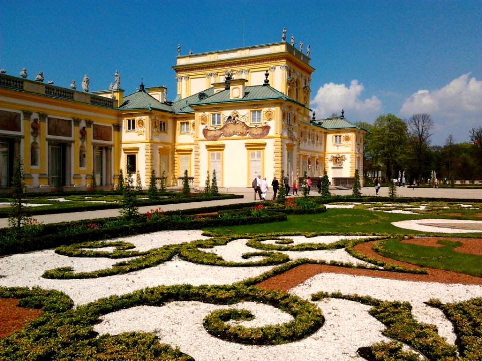 Wilanów Garden parterre 04
