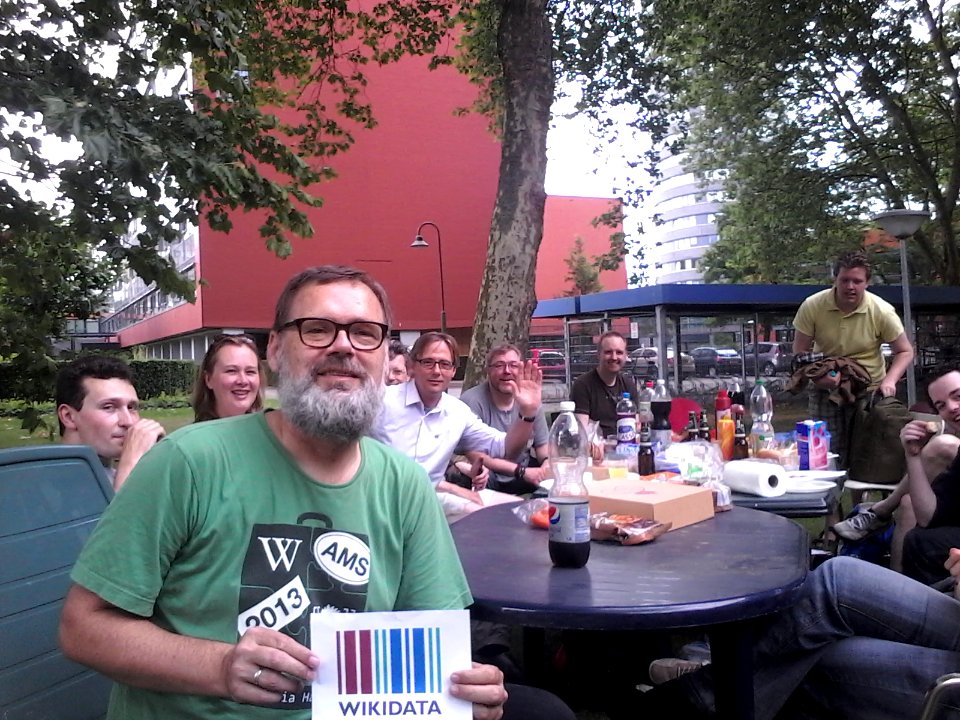 Wiknic Eindhoven 2014-07-06 at 14.40 Wikidata selfie failing