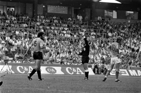 Wereldkampioenschap voetbal 1974 Nederland tegen Uruguay 2-0 Castillo en schei, Bestanddeelnr 927-2583