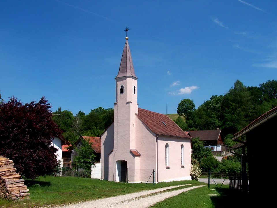Weng-Hinzlbach-Hauptstraße-57-Kirche-Sankt-Peter