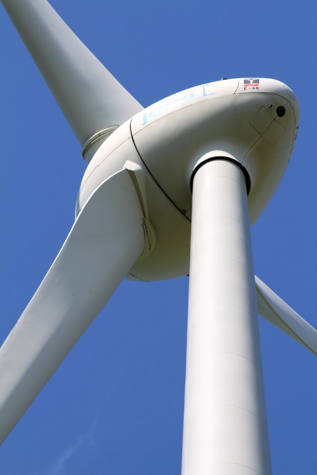 Pinwheel environmental technology wind turbine