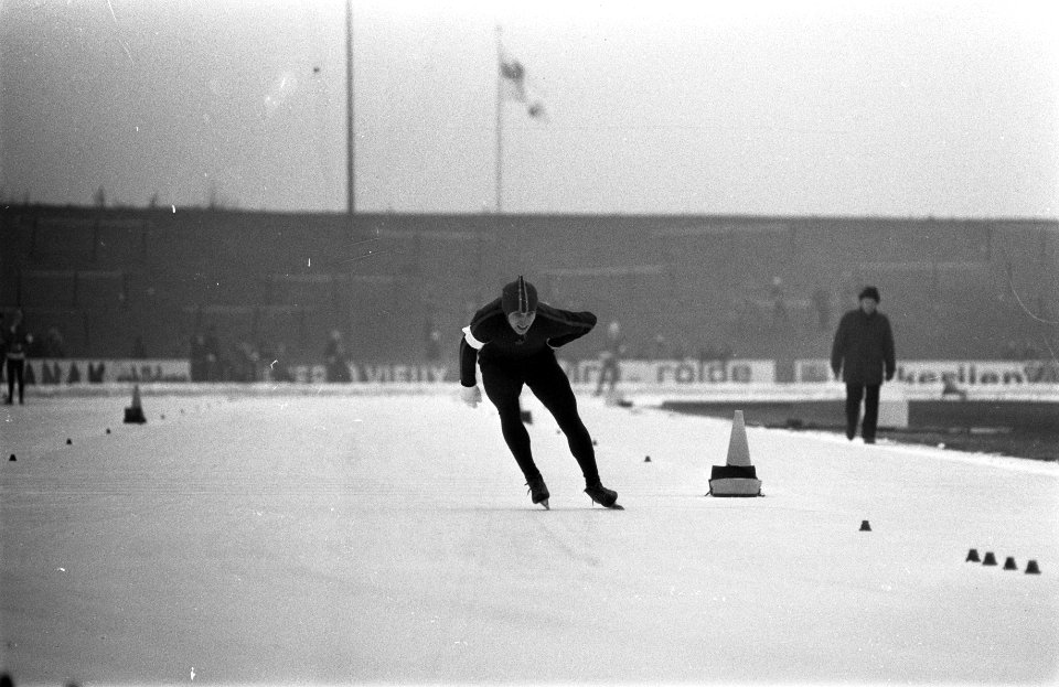 Wereldkampioenschappen schaatsen junioren te Assen, nummer 26 Kuzmenko (Rusland), Bestanddeelnr 926-1684