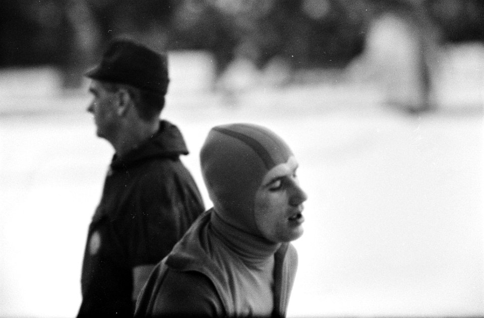 Wereldkampioenschappen schaatsen te Göteborg. Kees Verkerk en Nederveen, Bestanddeelnr 921-1166
