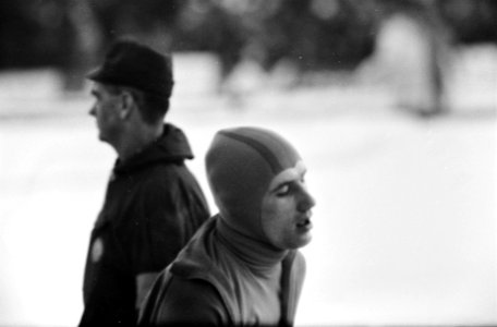 Wereldkampioenschappen schaatsen te Göteborg. Kees Verkerk en Nederveen, Bestanddeelnr 921-1166