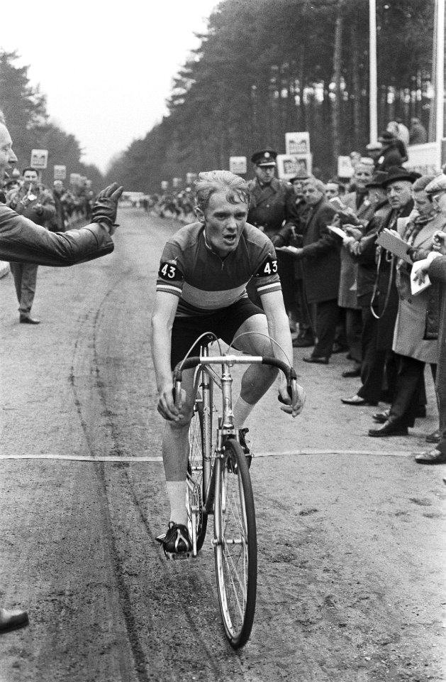Wereldkampioenschappen veldrijden op de fiets, Apeldoorn nr. 12 G.Wildeboer in, Bestanddeelnr 924-3112