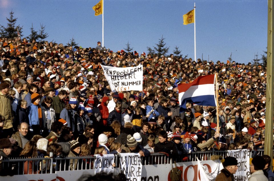 Wereldkampioenschappen schaatsen mannen allround in Assen. Supporters Hilbert va, Bestanddeelnr 253-8747