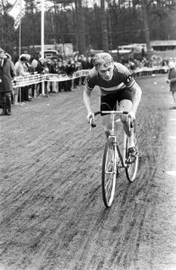 Wereldkampioenschappen veldrijden op de fiets, Apeldoorn nr. 8 G. Wildeboer in, Bestanddeelnr 924-3111